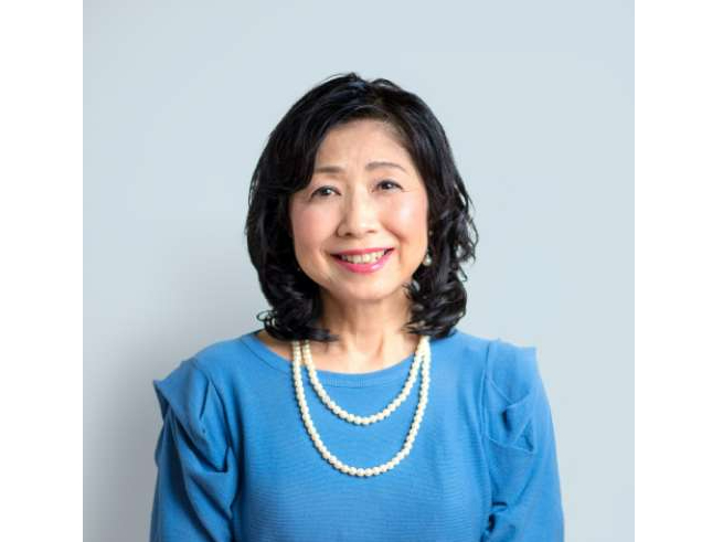 ffず@₩Ȏ̔A܂ł胏g[߂̃ACu[͒𑫂ăGKgȃA[`ɂ邱ƂłXiŃtF~jȕ͋CɁB