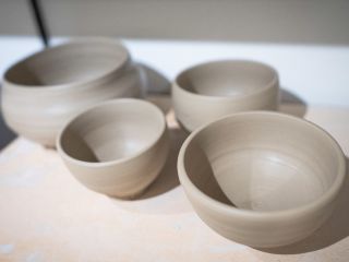 轆轤で成形直後の作品