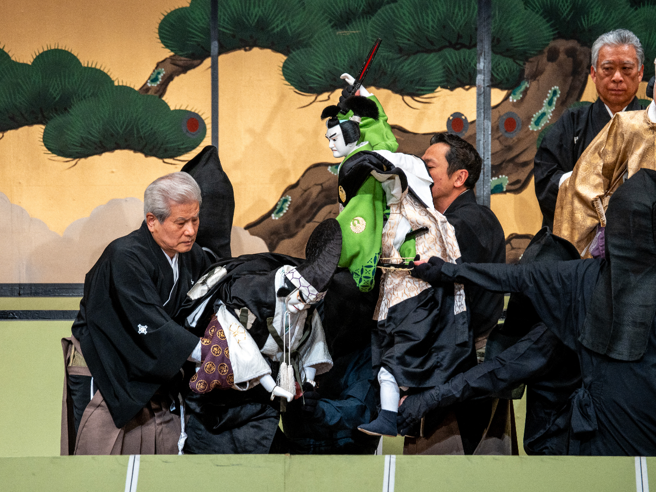  ߘa8N2y@ʂwG{LxzV̒i