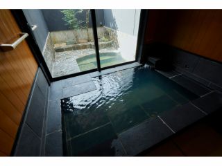 サンプル:内湯+露天風呂