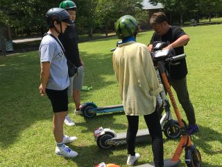 出発前には乗り方のレクチャーをいたします。