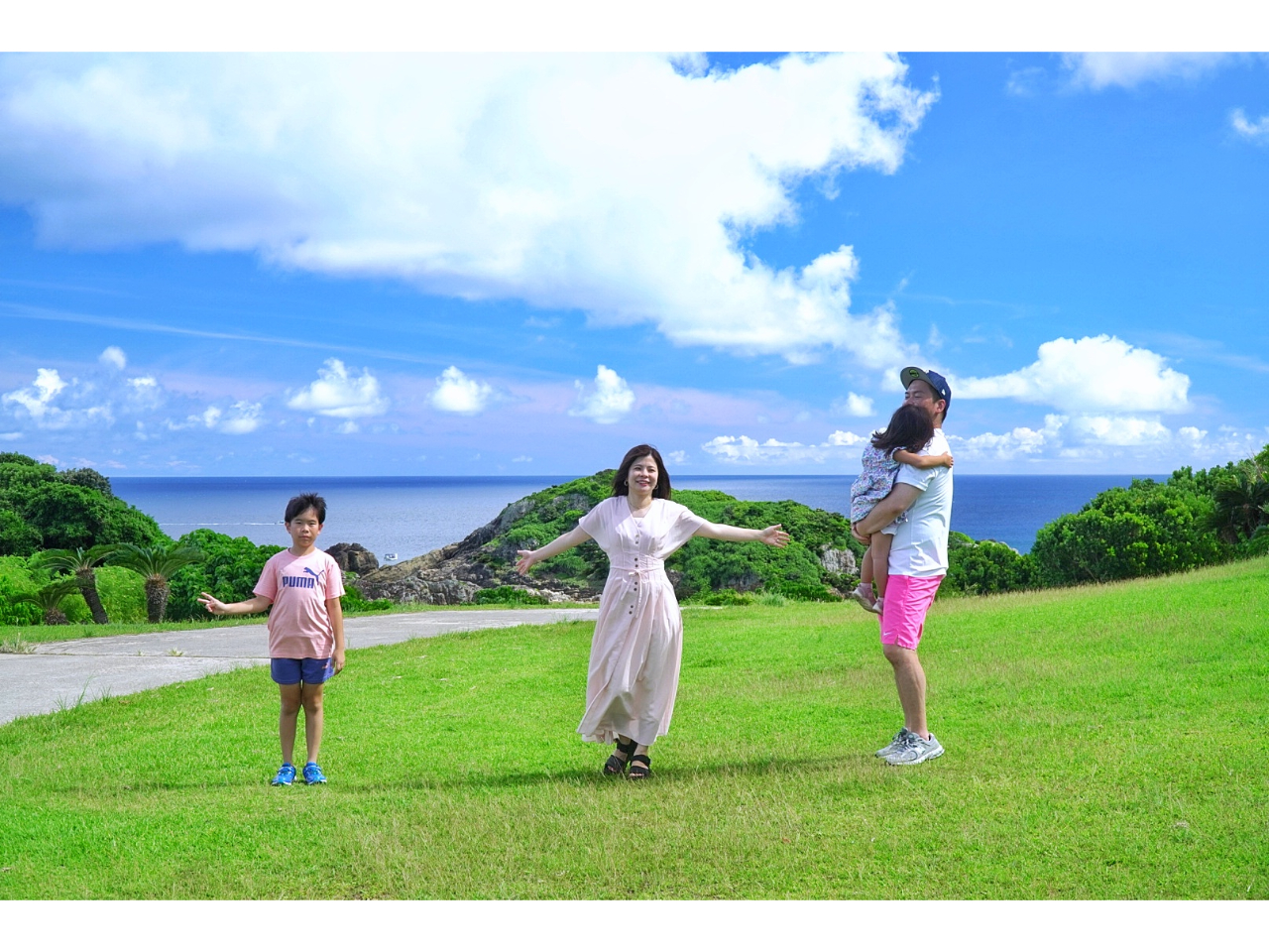 �Ί_�����s���Ƃ��Ƃ񖞋i�� �w���ƐΊ_���x�Ƀt�H�[�J�X�� �E�ݐ؂Ń��P�[�V�����t�H�g�c�A�[�Ί_�������ό����y���݂Ȃ���ʐ^�܂ŎB���Ă��炦���Ⴄ �喞���c�A�[