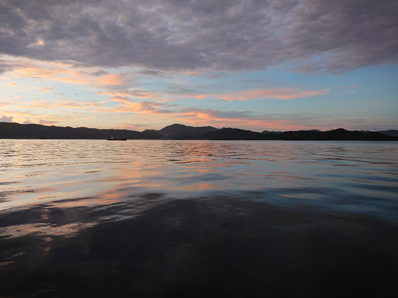 ˂̗[Aʂ̂悤ȊC͊ڂ܂