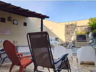 開放感ある露天風呂、サウナ後の外気浴もバッチリ!