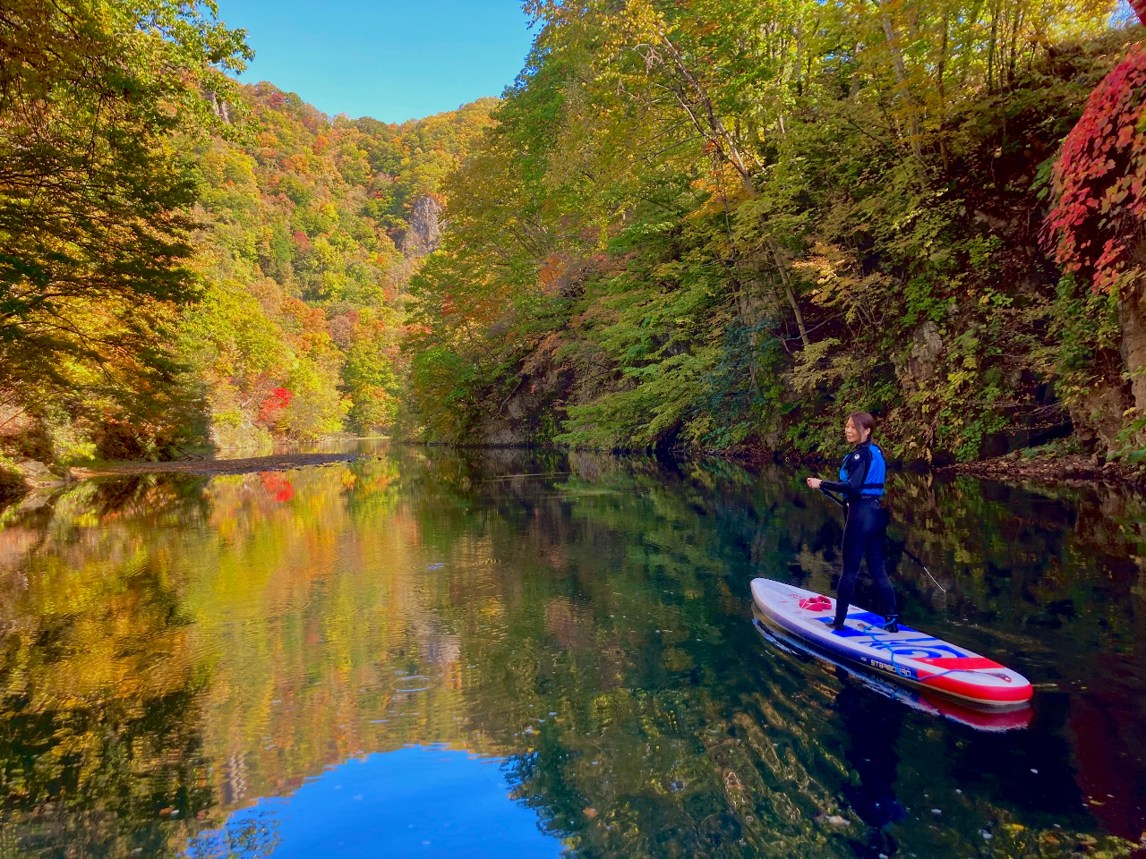 晴れると川が鏡のようになります!