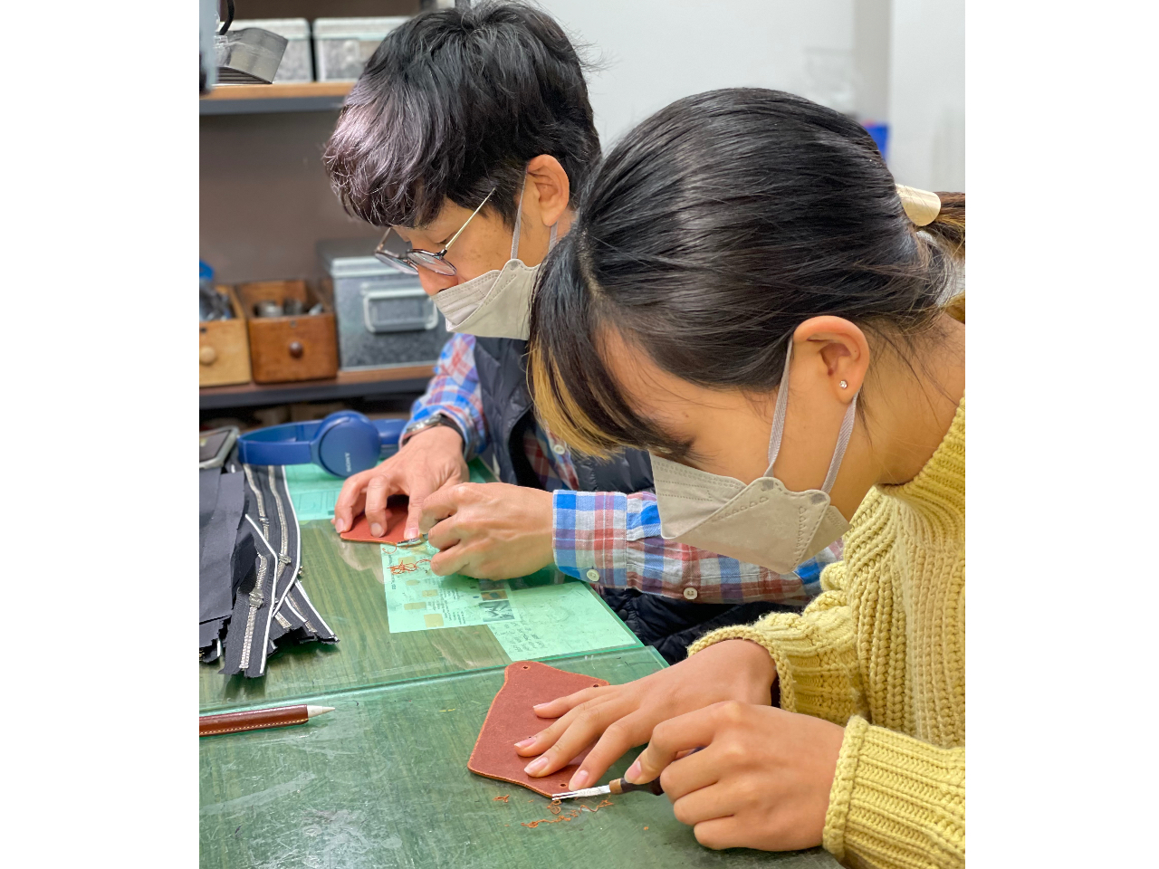 �ւ藎�Ƃ��i�v�̃o���������)�����Ċv�̒f�ʂ𐮂��܂��B