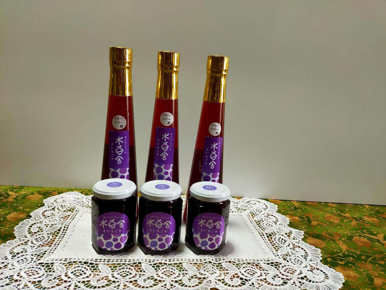 �u���[�x���[�W�����A�u���[�x���[�|�̔����Ă��܂��B