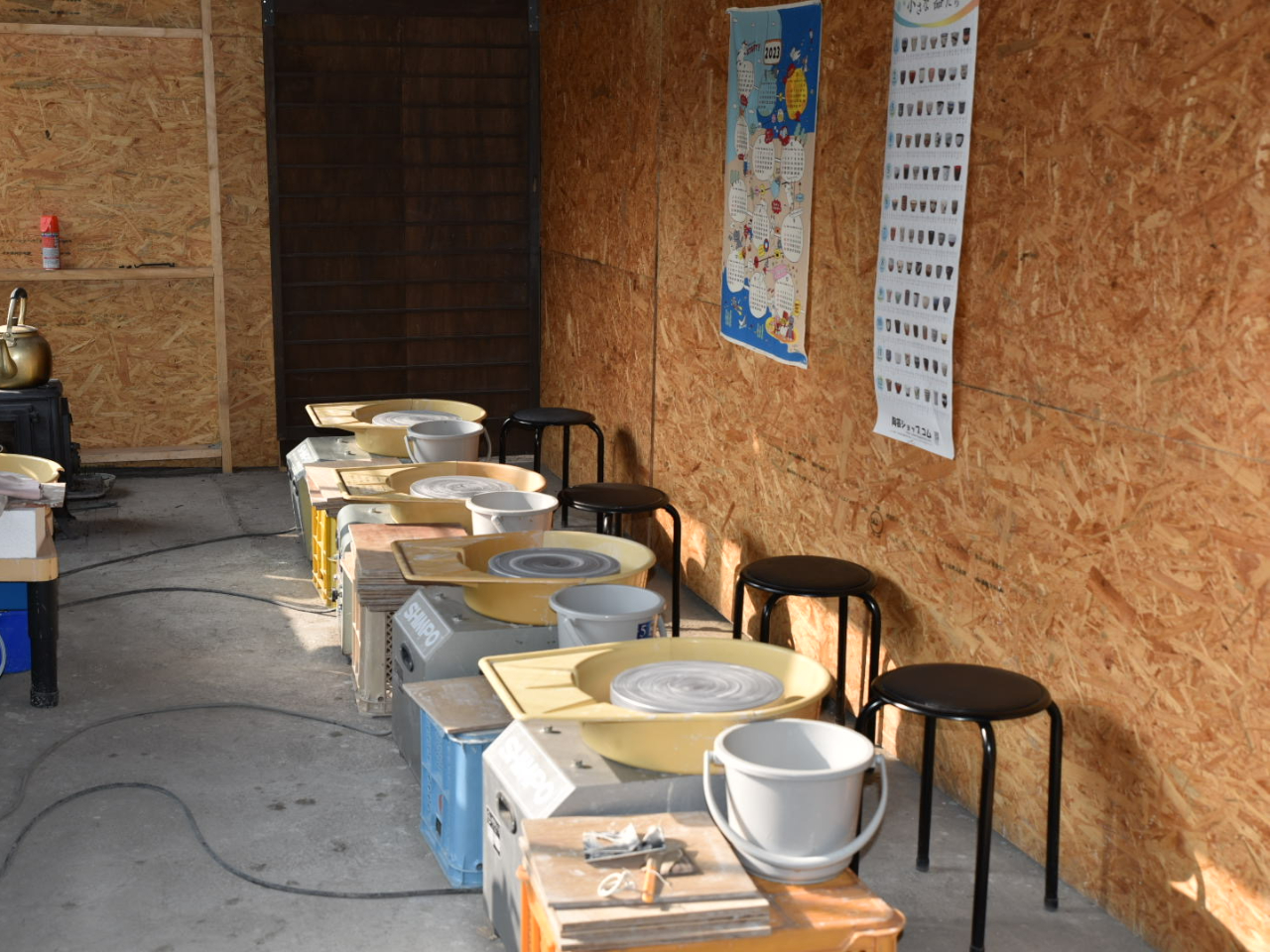 \毎日開催/ サクッと陶芸体験 1㎏ 電動ろくろでオリジナル作品作り!