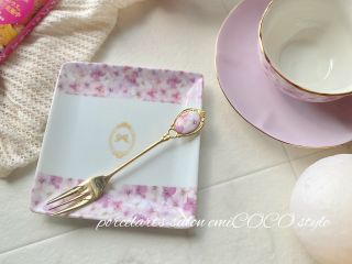 ※ティーフォークは別途追加料金になります。