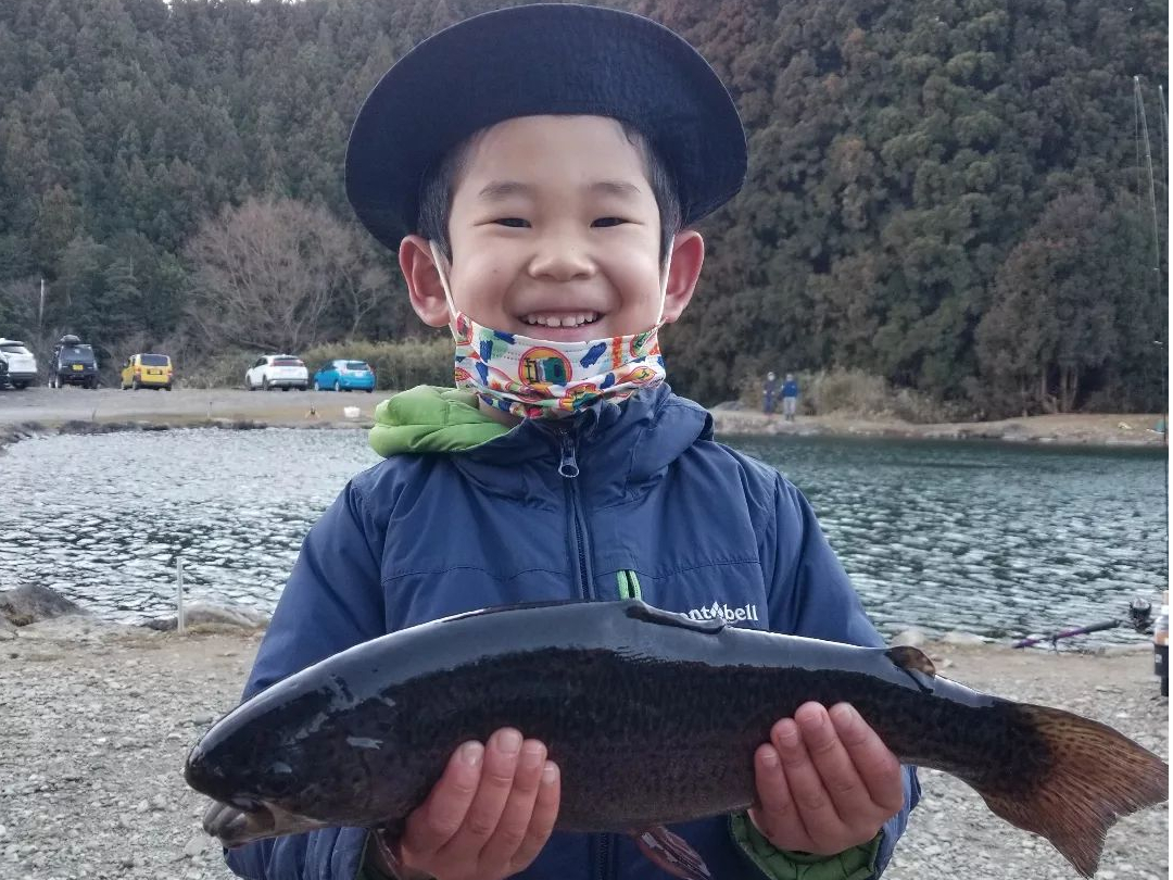 ʗŒނ̌\IA[EtCނƁAGTނA܂B