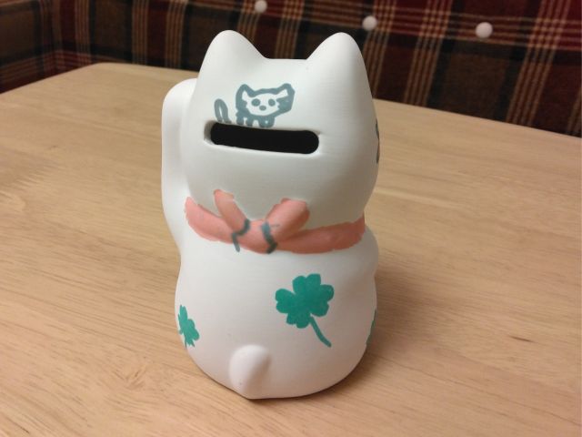 頭の後ろがコインの入口です。