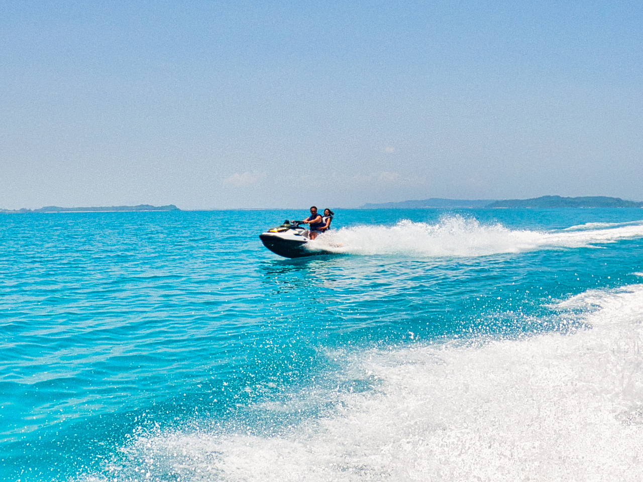 オーダーメイドジェットスキーツーリング90分＞津堅島・海中道路・浜