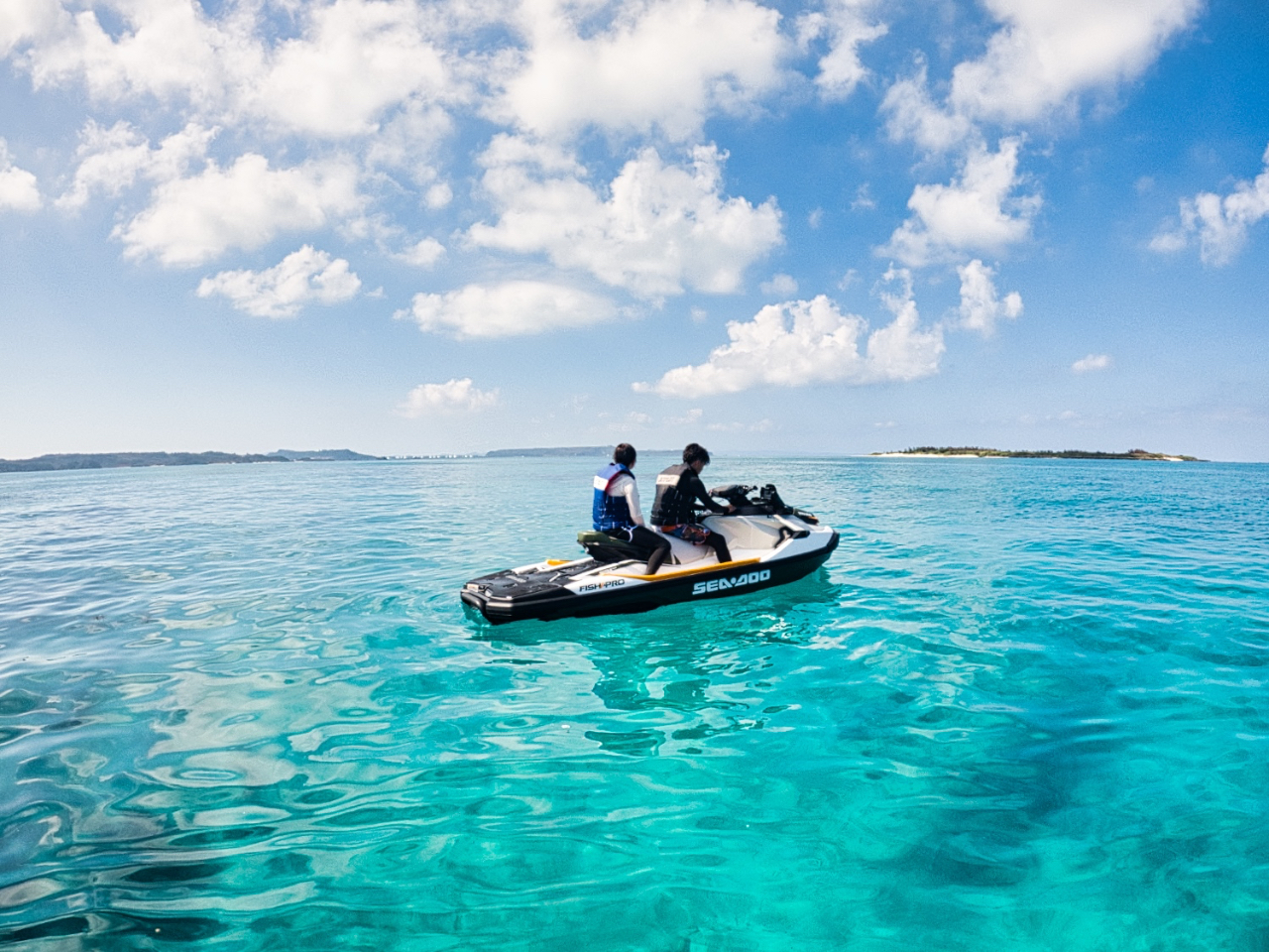 キレイな海を走り抜けよう