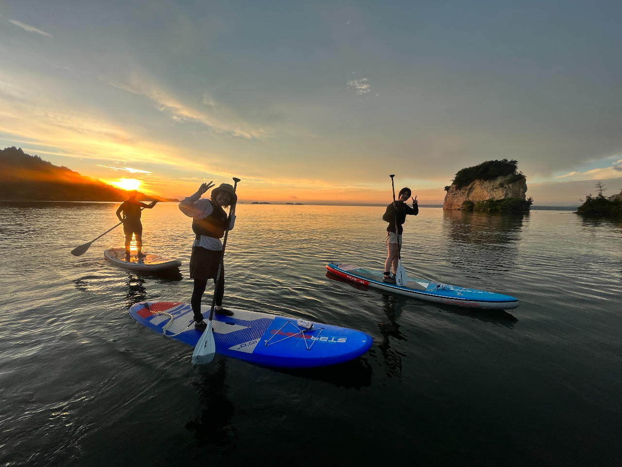 夏の夕暮れ時の能登島です。きれいな景色の中でのサップは格別です。