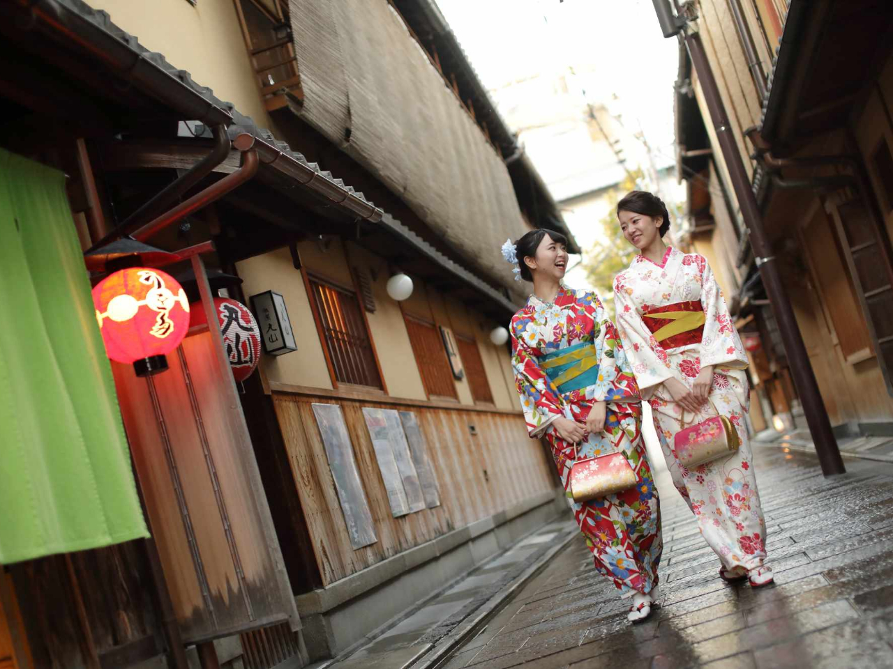 s̊X݂ƒ͑QłBSNSf邨ʐ^Bł傤I