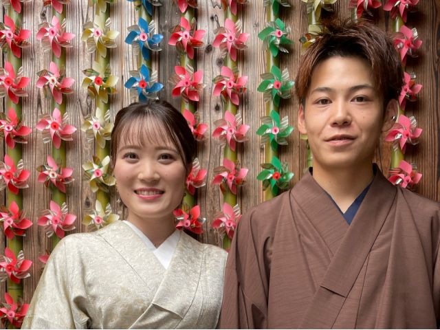 九州からの仲良しカップルさんです。着物初体験な彼は少し緊張気味でした。