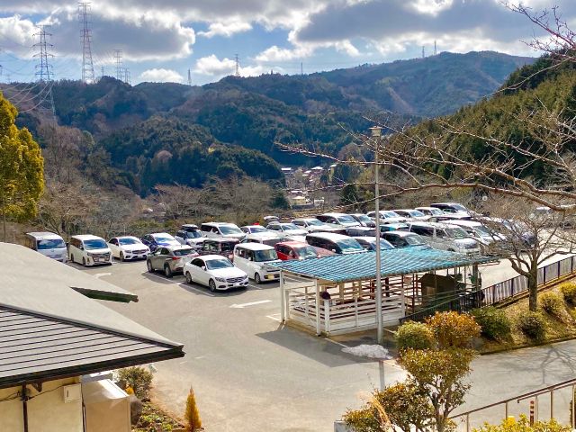 駐車場は第2駐車場もございます。