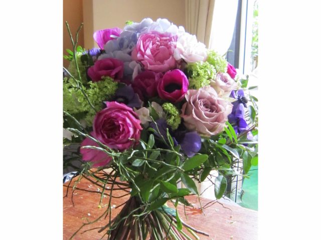 神奈川県 横浜 パリのお花屋さんアレンジ フラワーアレンジメント 女性にオススメ Fleurir 横浜教室 じゃらん遊び体験 神奈川県 横浜 パリのお花屋さんアレンジ フラワーアレンジメント 女性にオススメ Fleurir 横浜教室 じゃらん遊び体験