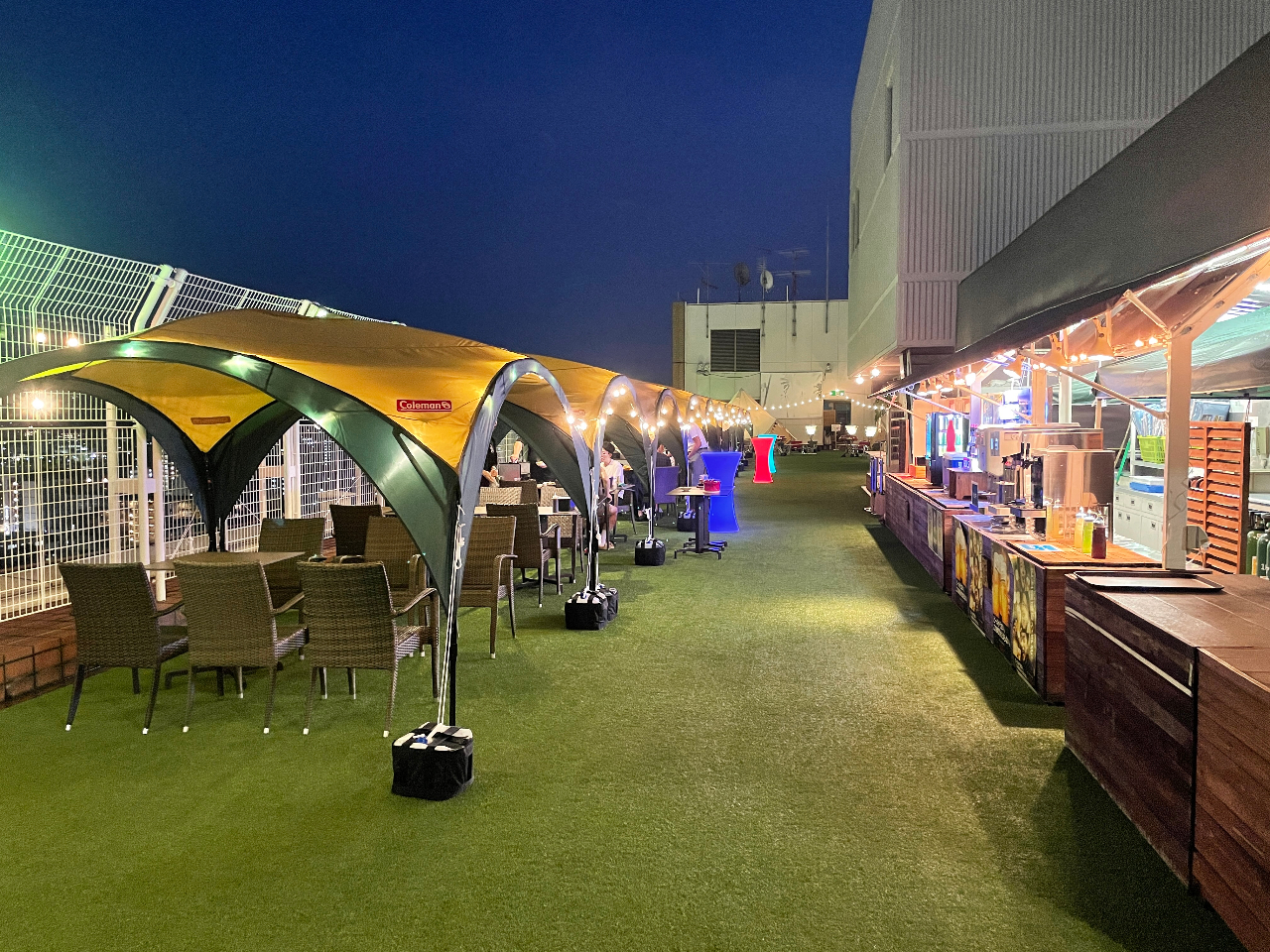 URBAN EARTH BBQ ���s�w�O�X�̎ʐ^4