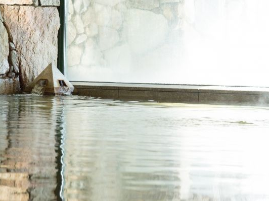 自慢の温泉をお楽しみください