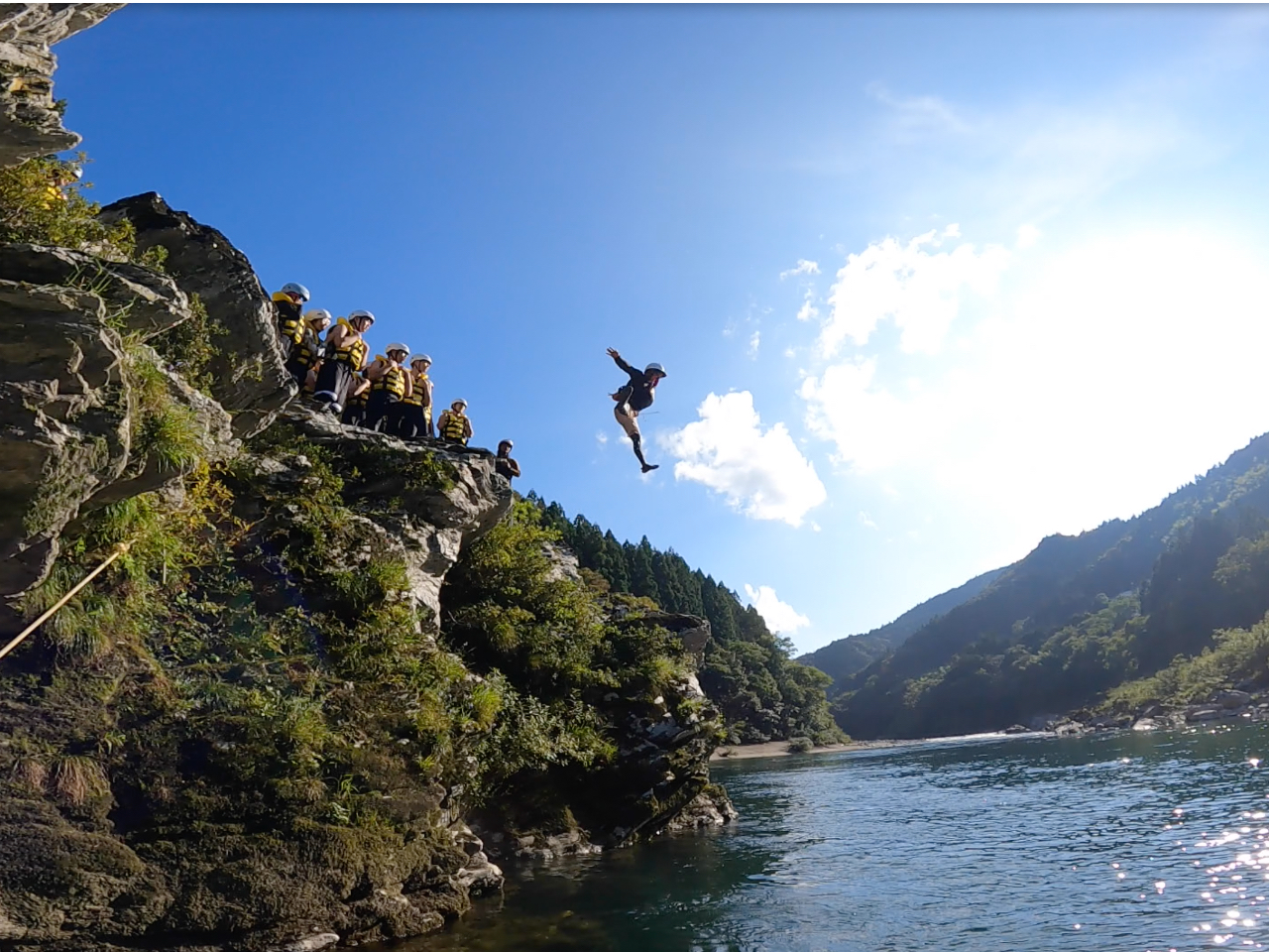 P̔э݂̏uԂ́Aȑf炵iFƂ߁Iiэ݂͊]҂݂̂ŋ͂܂j