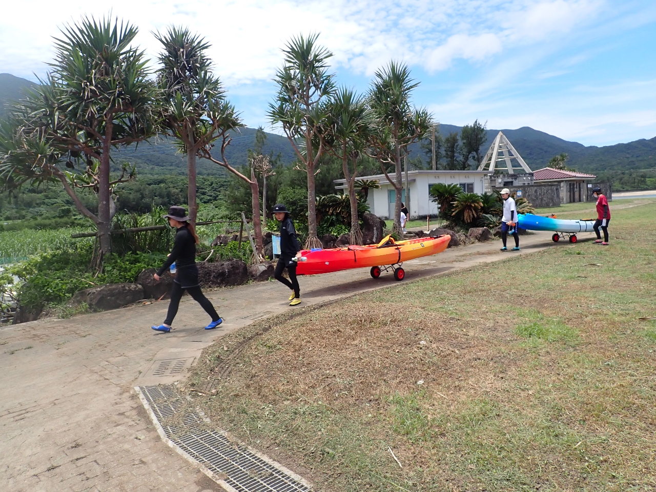 cA[̍ŏɂ́A@ނ̏`Ă܂B