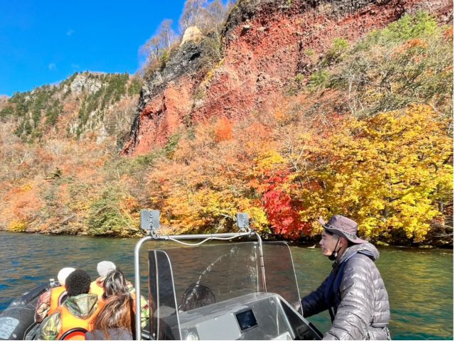 陸上から見ることができない保護区にて