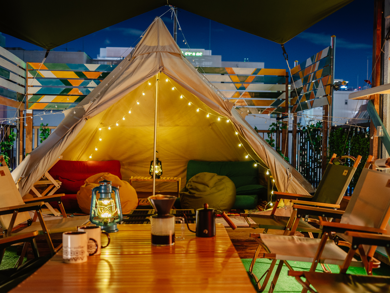 メインテントエリです