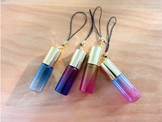 ロールオン容器の見本になります