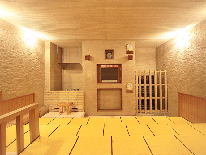 qMC iX^WATEijr ԊǑʂŖьJAVpƈꏏɐ􂢗܂Bɂ͒iAD݂̉xтły߂܂B