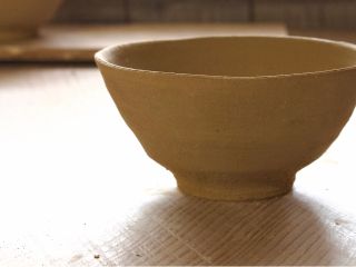 ろくろ体験だと自分の茶碗つくりが人気です。