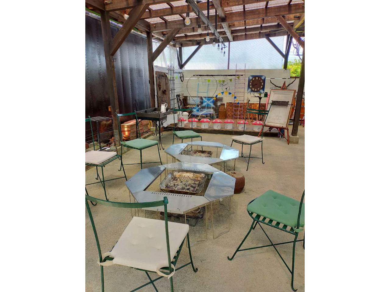 o[xL[pXy[XB JVłLSz܂@̃Xe[W͎ʐ^Beɂg