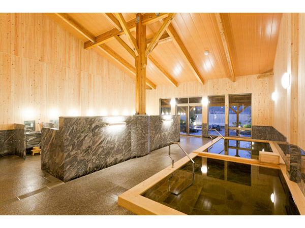 露天風呂・サウナ付きの大浴場がございます。
日帰り風呂としてご利用いただけます。
ゆったりとおくつろぎください♪