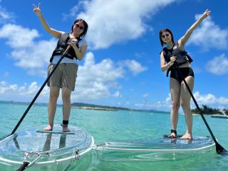 足元にエメラルドグリーンの海が見えるクリアサップ♪