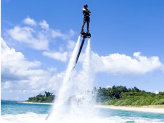 高く高くあがる!海上散歩で激レアな体験を♪