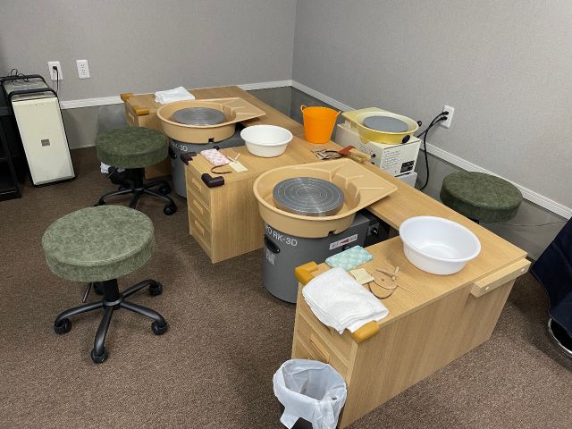 ロクロ体験スペースです♪