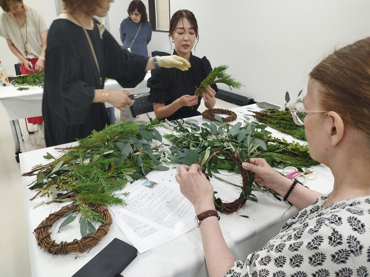 ���[�X����