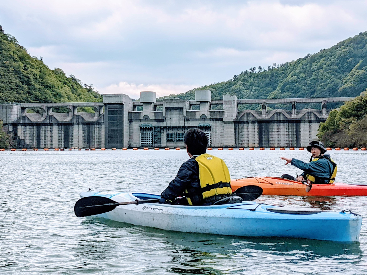 ϓc_̒̕t߂܂ŃN[WOBrX\IłB