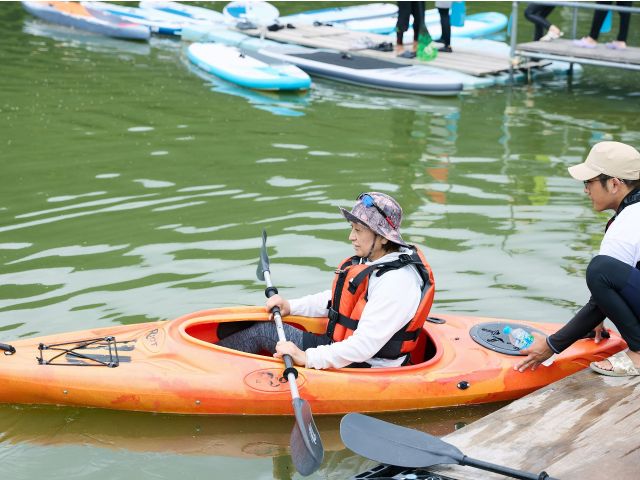 艇の乗り降りもインストラクターがサポート♪