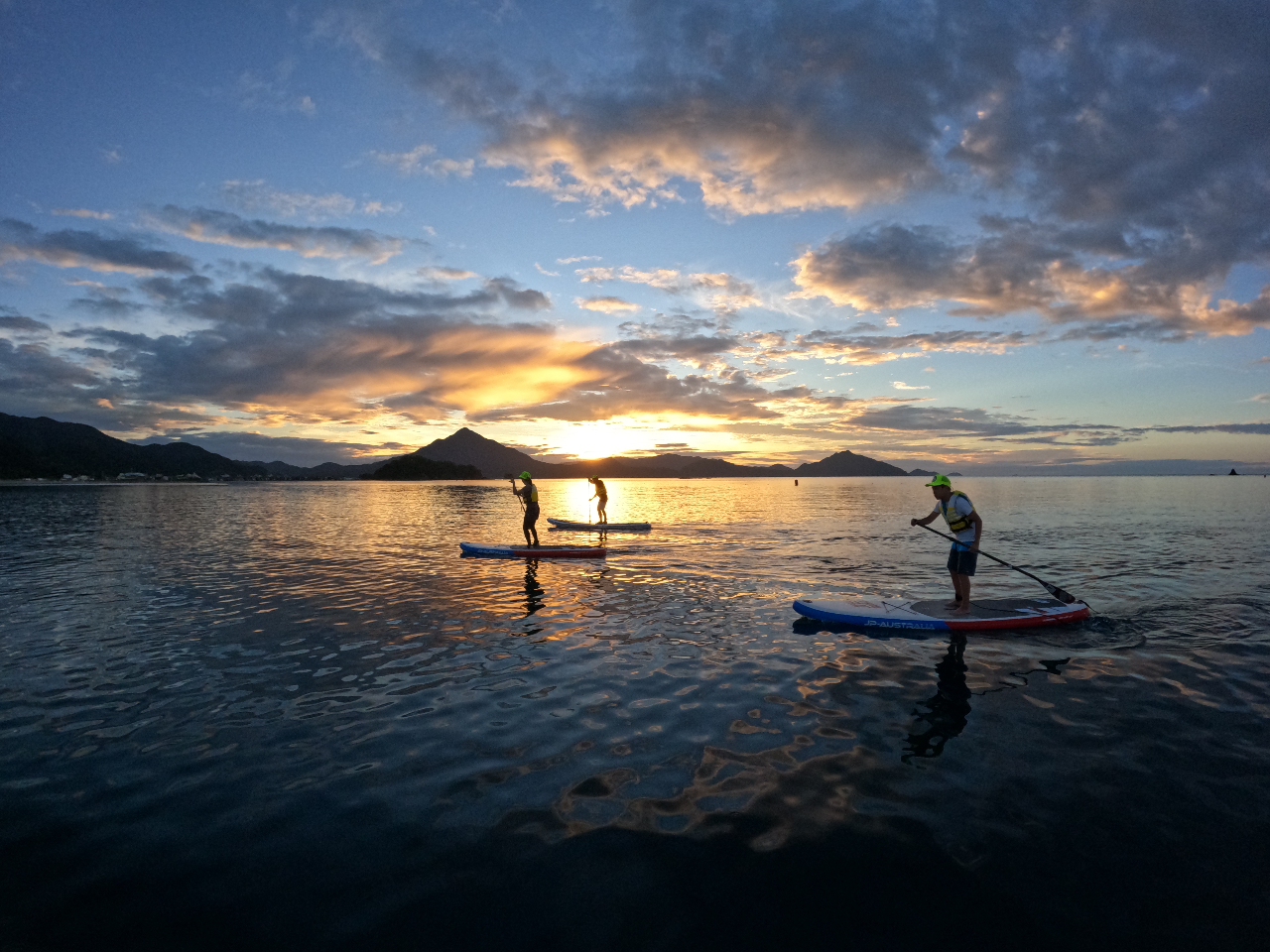 【福井県 高浜町 若狭和田ビーチ】サンセットSUP 夕日を見ながSUP体験90分...