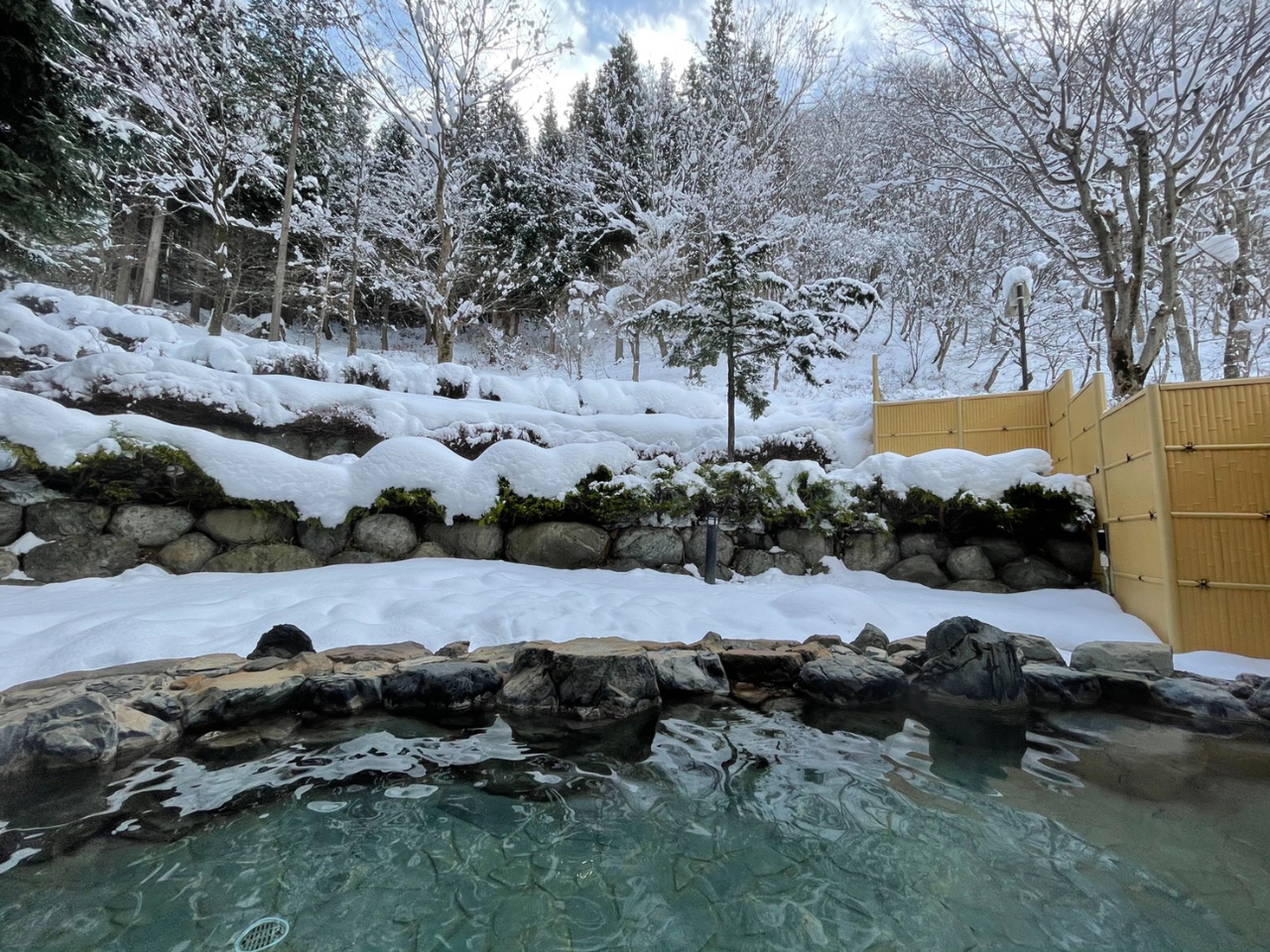 【岐阜・郡上×日帰り温泉】天然温泉(露天風呂・サウナ完備)≪入浴チケット≫