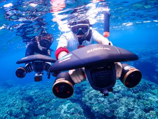 水中スクータースキンダイビング
