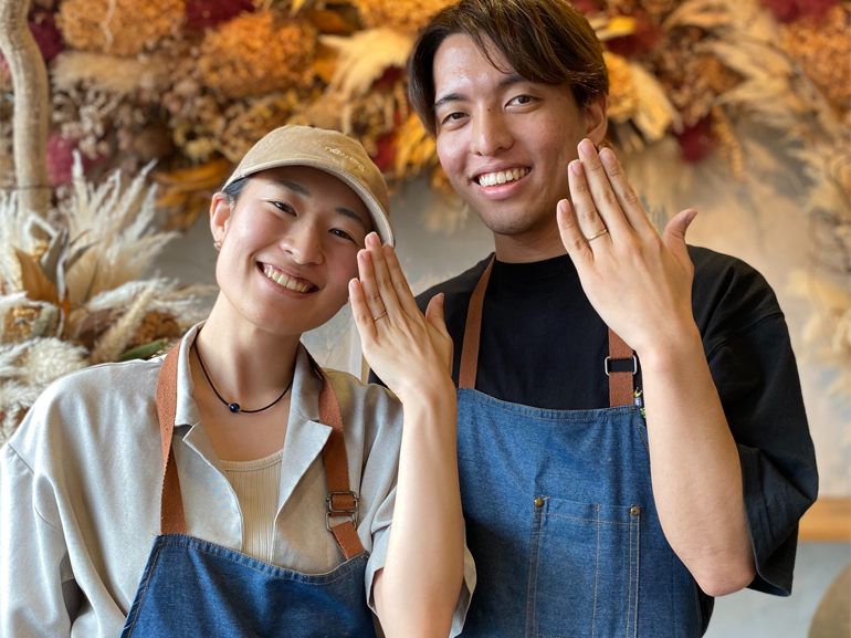 XɂfGȃhCt[̑OŋLOBeł܂