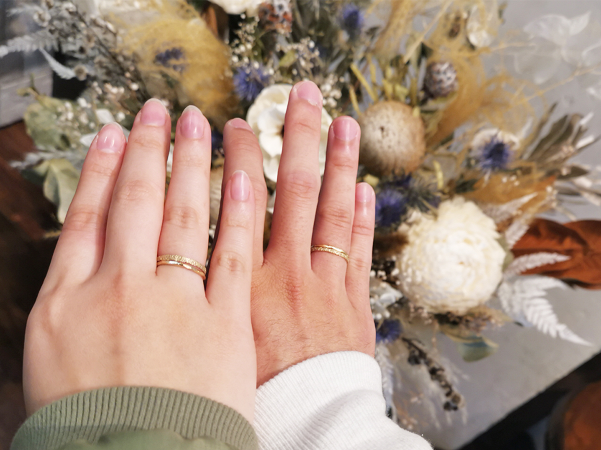 指輪の重ね着けも楽しめるので何回でも来店して素敵な指輪を作ってください