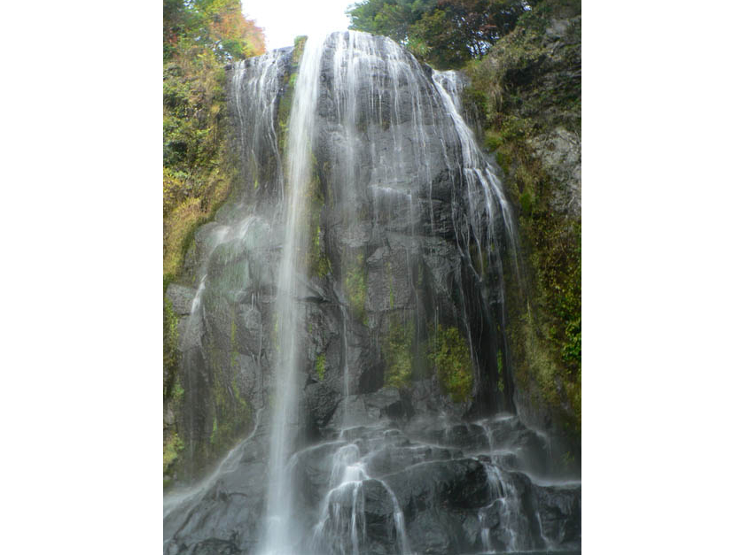 kUH̓Bn_̃JbpB፷15[g̒e^̑łB̂߂ɂ΁AX̔͂ŐԂĂ܂B