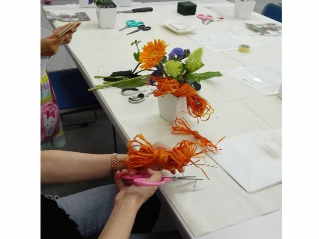 茨城 つくば はじめての方大歓迎 おひとり様よりご参加ok 初心者でも簡単に作成できる おしゃれなフラワーアレンジメント教室です フラワーアレンジメント プロデュース Emi じゃらん遊び体験 茨城 つくば はじめての方大歓迎 おひとり様よりご参加ok 初心者でも簡単に作成できる おしゃれなフラワーアレンジメント教室です フラワーアレンジメント プロデュース Emi じゃらん遊び体験