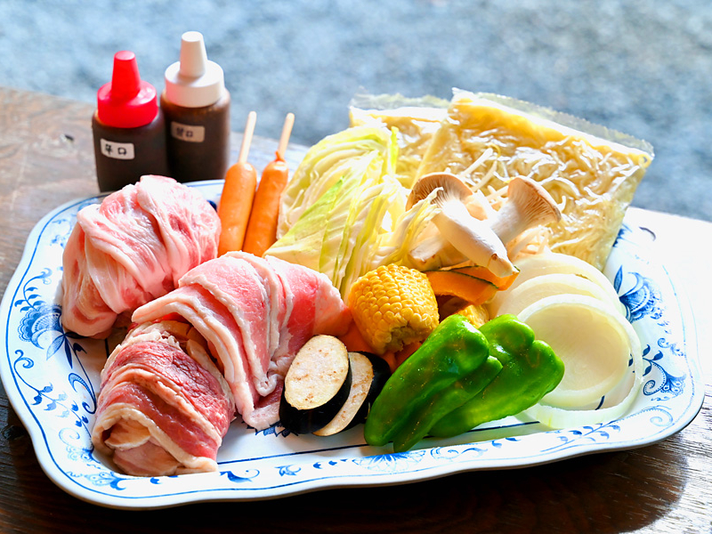 ≪お食事付き!手ぶらで本格炭火BBQ≫自社農園でのしいたけ狩りも大人気(予約制)...