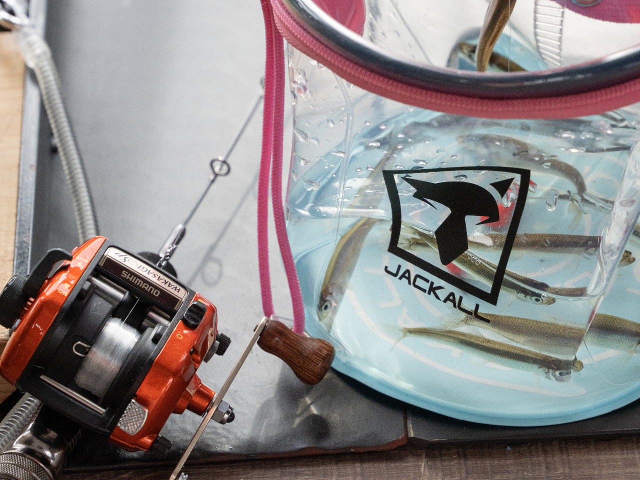 レンタル竿セット付き!暖房付きなので暖かく快適に過ごせます。