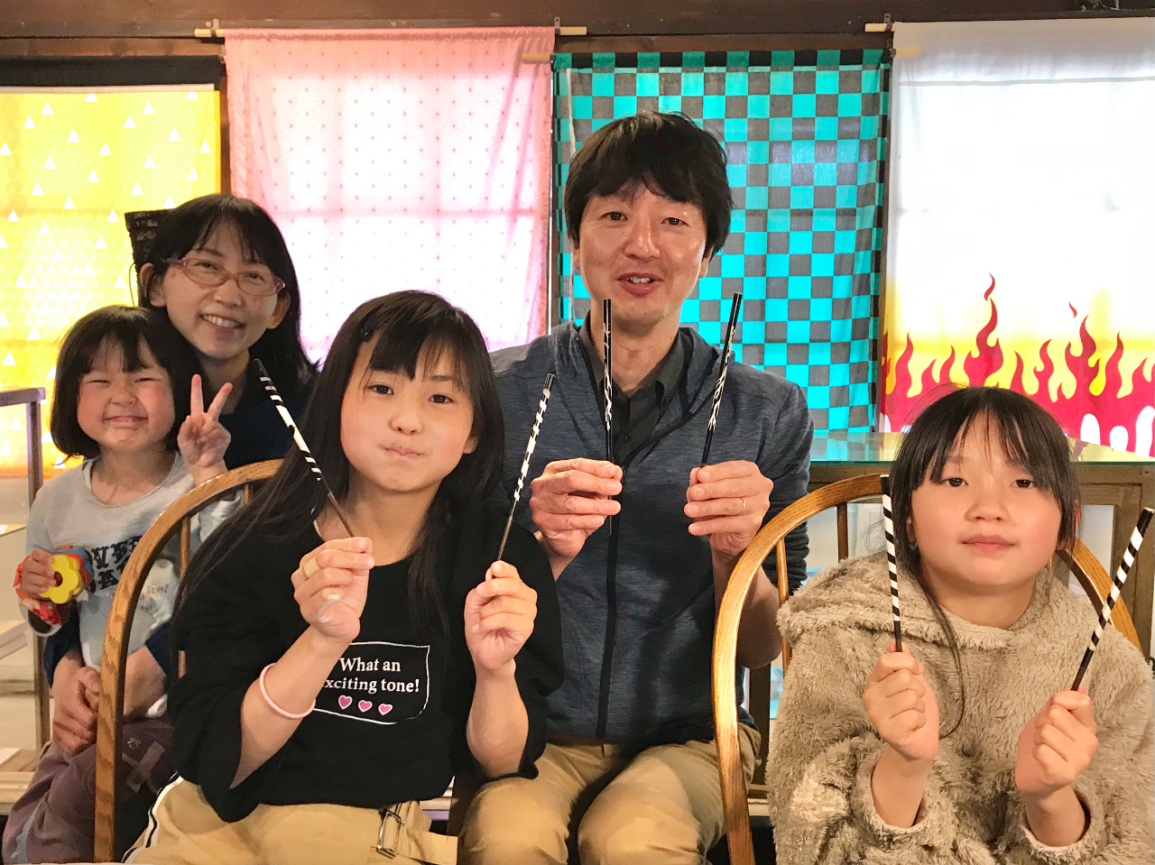 Ƒ݂ȂŔBmRMgA񂪂{ĂăJbRǂłBiwTNwRNj