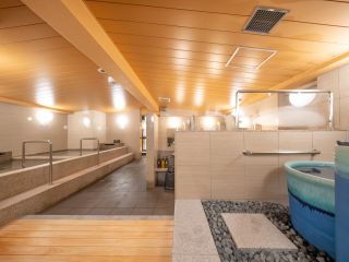 女性大浴場 全体